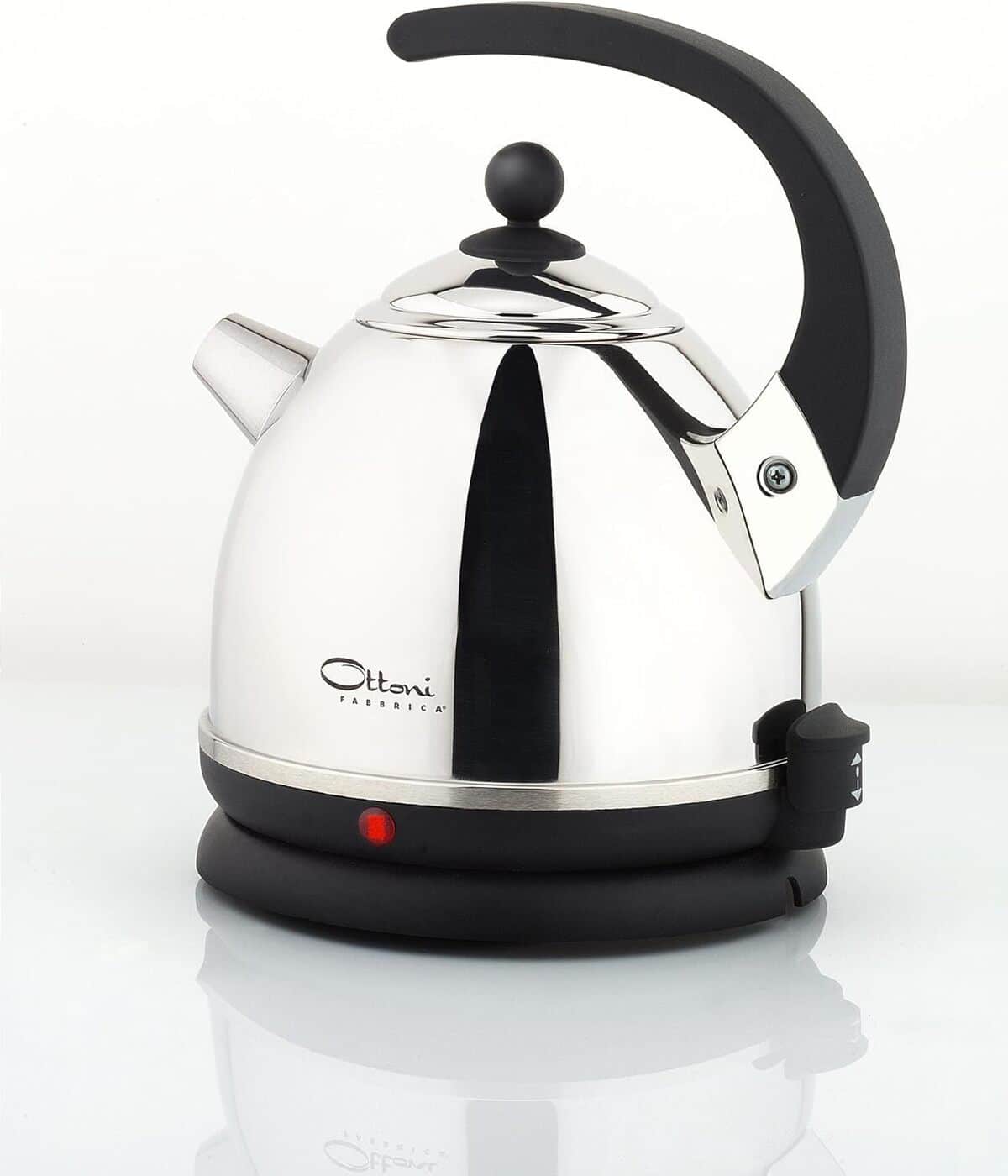 Test de la bouilloire Ottoni Fabbrica Alice Nero 2400W
