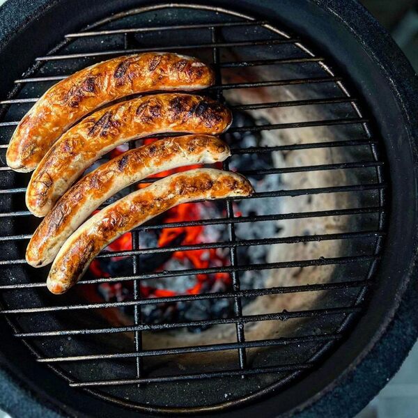 BBQ-Toro Kamado Haiiro Barbecue au charbon de bois Ø 32 cm avec thermomètre, poignée en bois | Kamado en céramique, mini barbecue au charbon de bois, Kamado BBQ, barbecue en céramique (noir)