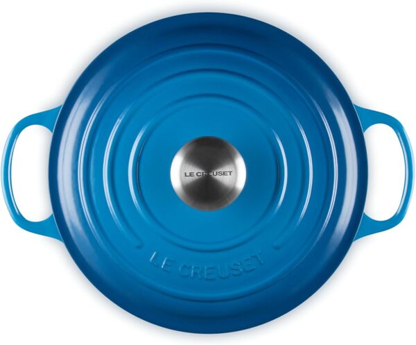 Le Creuset, Cocotte Signature en Fonte Émaillée avec Couvercle, Ø 24 cm, Ronde, Compatible avec Toutes Sources de Chaleur (Induction Incluse), Capacité : 4.2 L, 4.305 kg, Bleu Marseille
