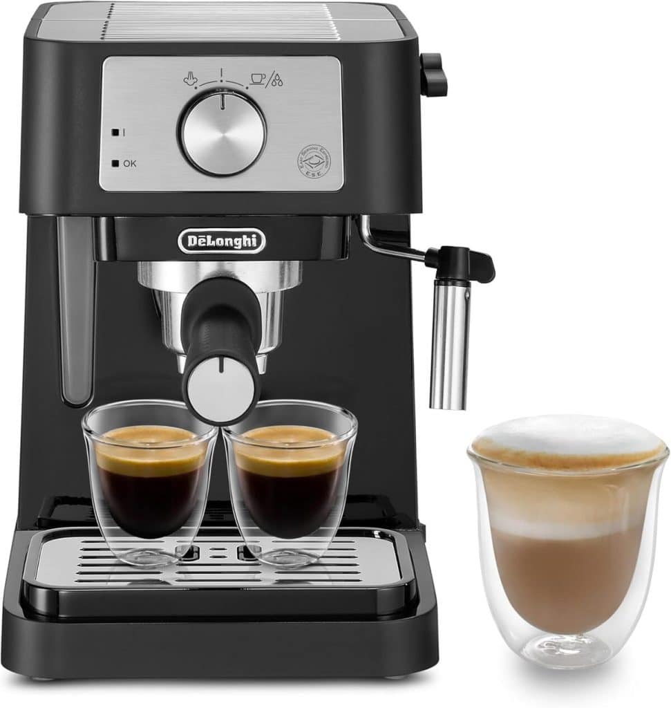 Test De'Longhi Stilosa EC 260.BK : mousseur pro et réservoir 1 l