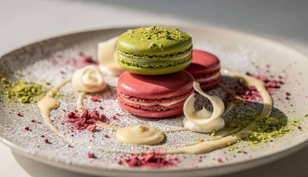 Macarons Jardin Enchanté : citron Vert et Framboise