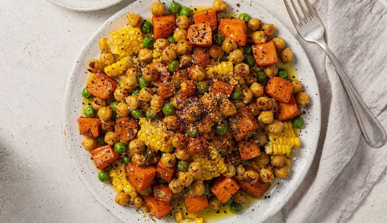 Légumes et pois chiches rôtis au four : une explosion de saveurs