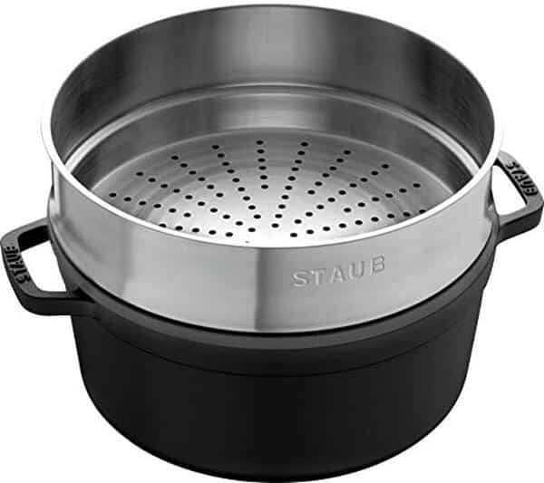Découvrez notre test complet de la cocotte Staub 26 cm : qualité, performance et design de cette fonte émaillée de référence pour vos plats mijotés. 