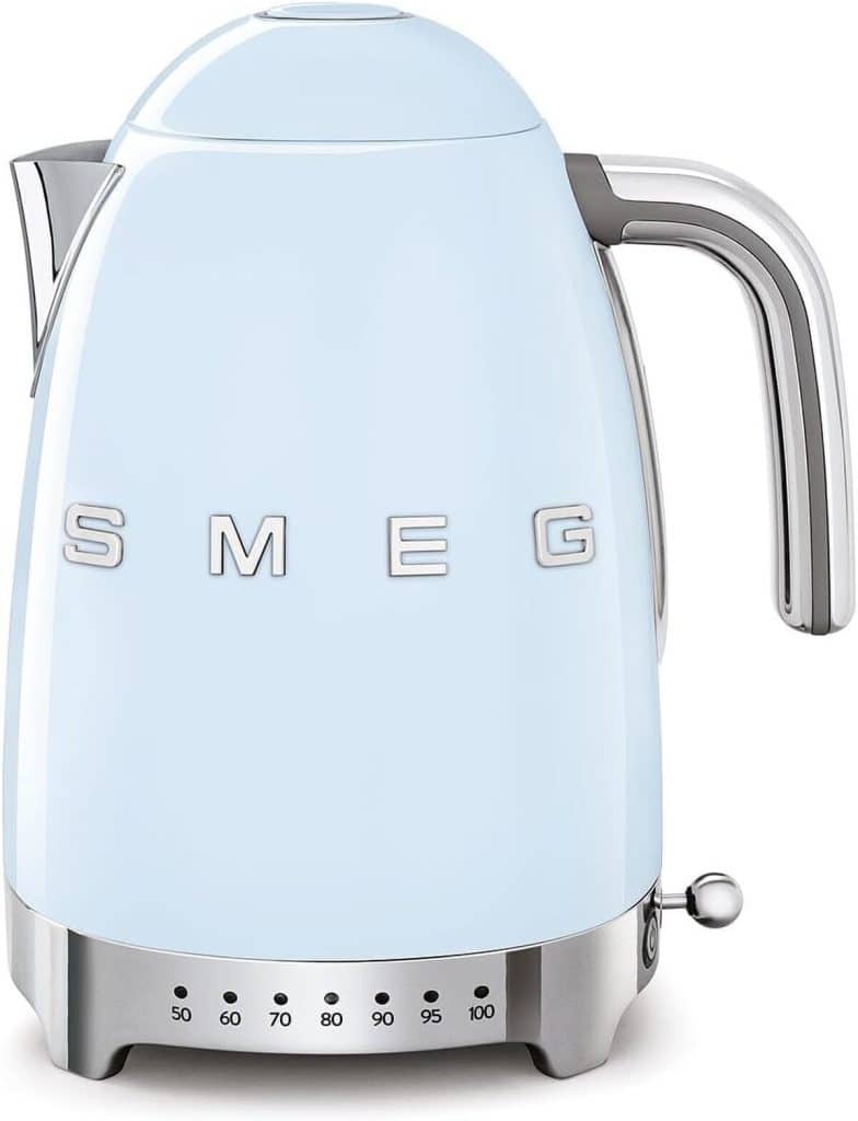 Test : bouilloire Smeg KLF04PBEU 2400W température variable