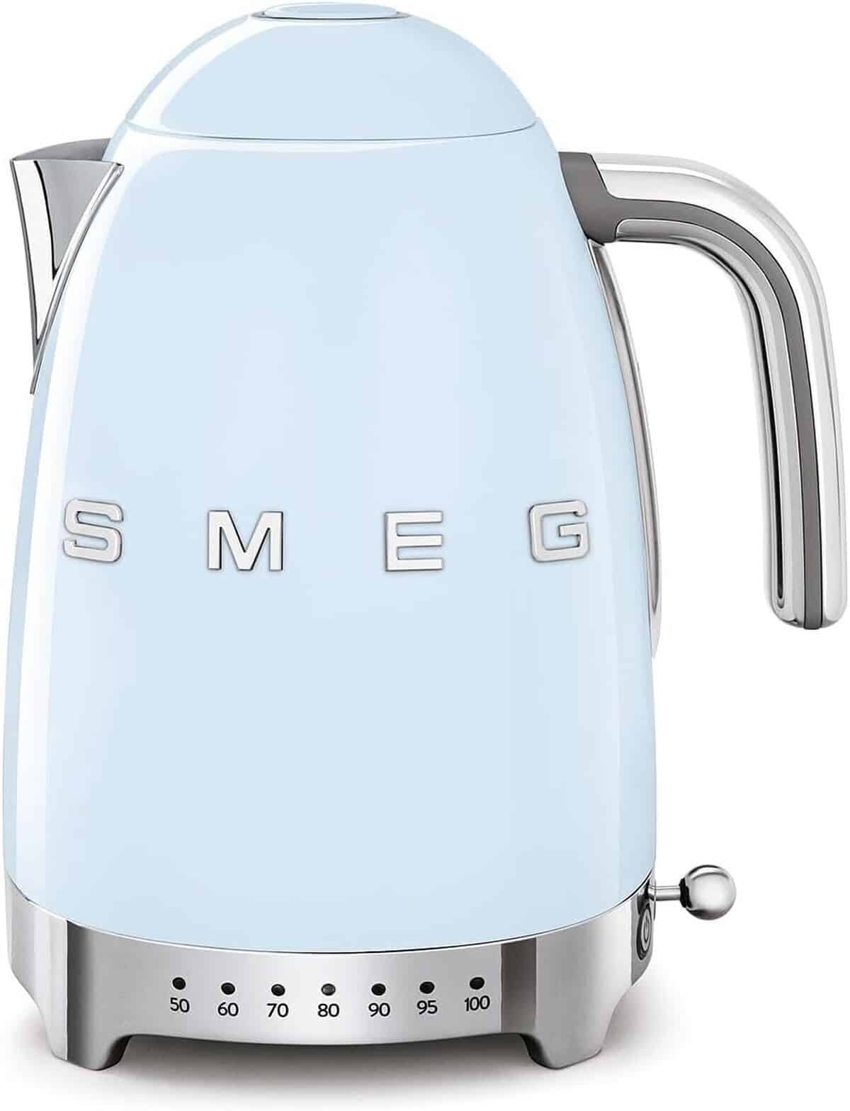 Test : bouilloire Smeg KLF04PBEU 2400W température variable