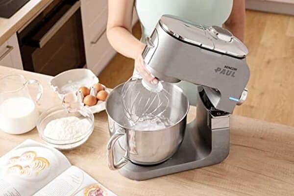 Découvrez notre test détaillé du robot pâtissier Sencor Premium 1500W : puissance, fonctionnalités et avis sur ce modèle haut de gamme pour vos préparations culinaires. 