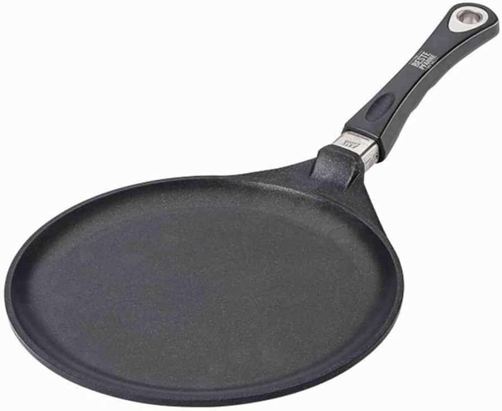 Test de la poêle crêpière AMT Gastroguss 2059591 en fonte d'aluminium
